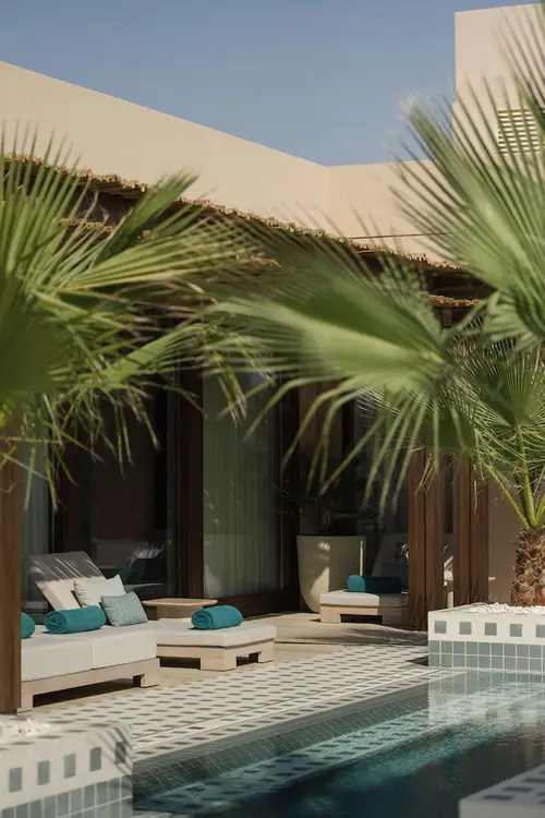 Bab Al Shams, Indoor pool