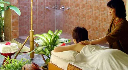 The Imperial River House Resort, Massage