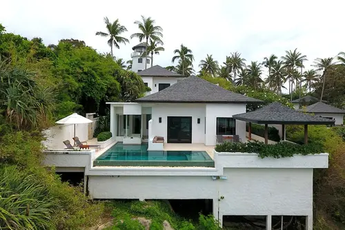 The Racha, Room
