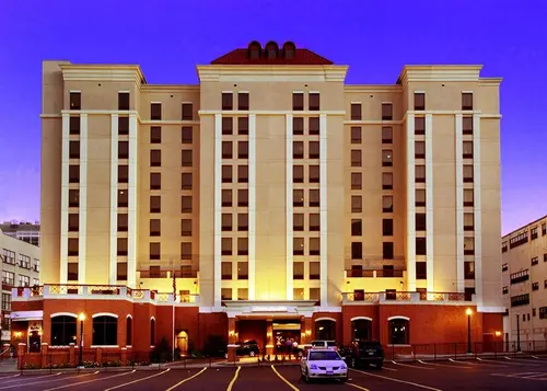 Hampton Inn & Suites Albany-Downtown, Exterior