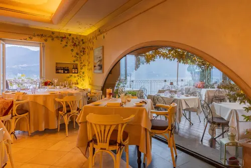 La Darsena Boutique Hotel & Restaurant, Restaurant