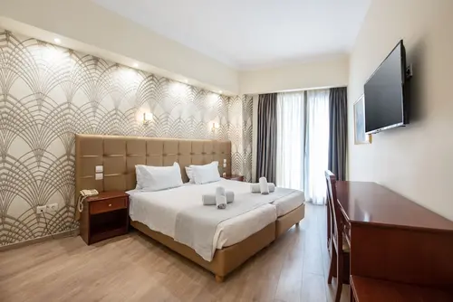 Golden City Hotel, Room
