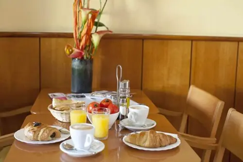 Ciutat de Sant Adria, Breakfast area