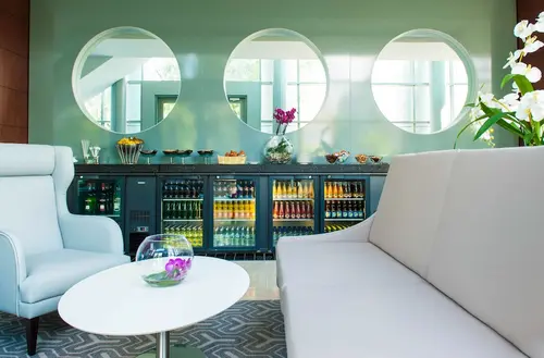 Hilton Warsaw City, Lobby lounge