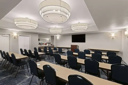 La Quinta Inn and Suites by Wyndham at WaTiki Waterpark, Meeting facility
