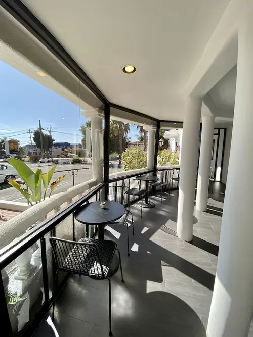 Masterpiece Hotel, Lobby sitting area