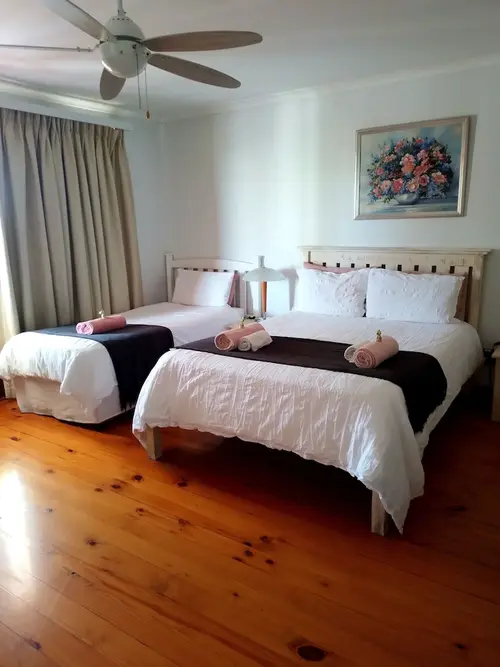 Le Bay Lodge, Room