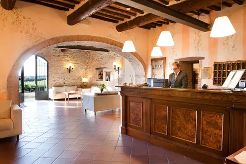 Villa Curina Resort, Reception