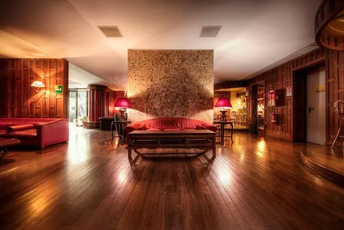 Colony Hotel, Lobby sitting area