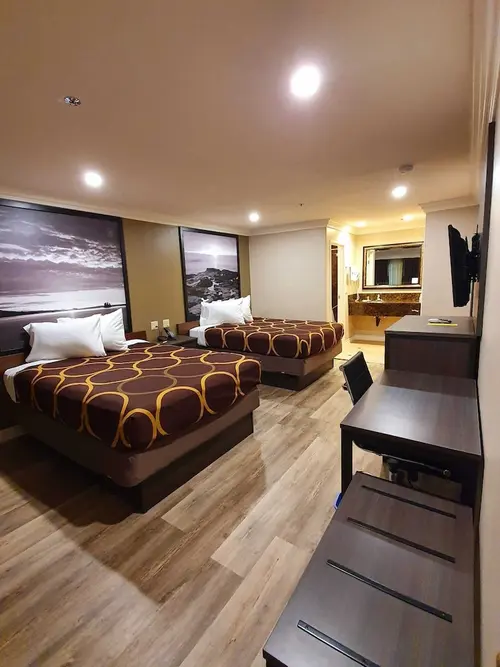 Super 8 by Wyndham Cypress Buena Park Area, Room