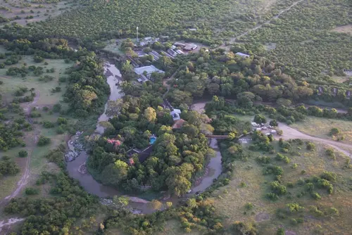 Fig Tree Camp, Primary image