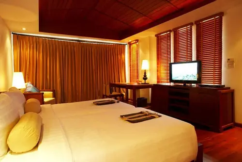 The Sarann, Room