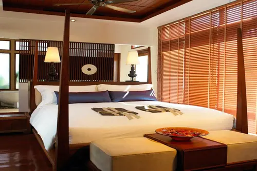 The Sarann, Room