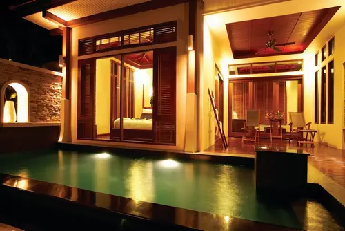The Sarann, Room