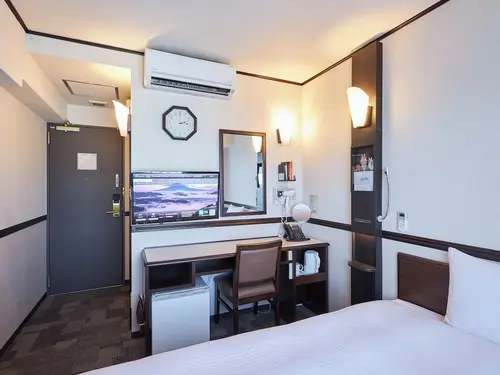 Toyoko Inn Osaka Hommachi No.2, Room