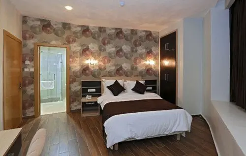 Hôtel Saray, Room