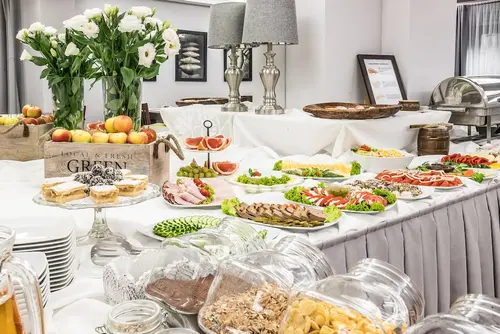 Rezydencja Sienkiewiczówka, Breakfast buffet