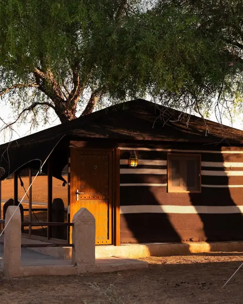 Thousand Nights Camp, Room