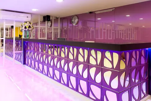 Holidays Home, Reception