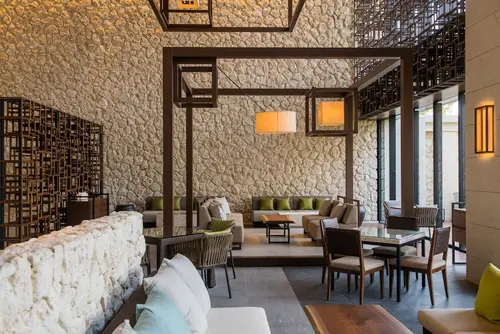 Hyatt Regency Seragaki Island Okinawa, Interior entrance