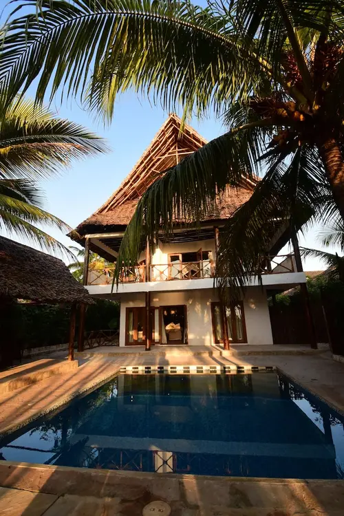 Tamani Villas, Primary image