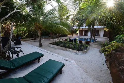Tamani Villas, Interior entrance