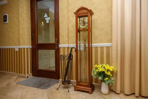 KMM Hotel, Lobby