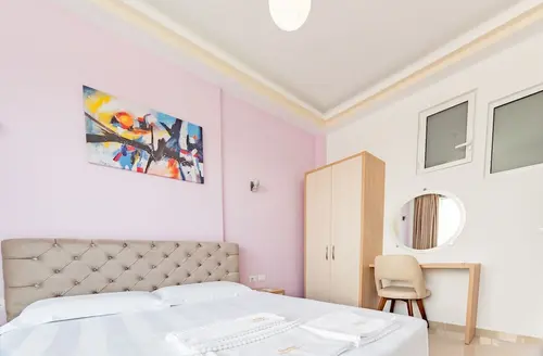 The City Gate Hotel, Room