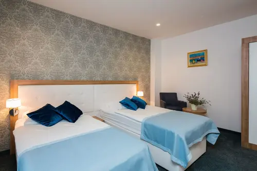 Hotel Corner, Room
