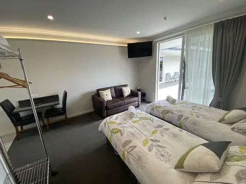 BigSky Motels, Room