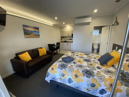 BigSky Motels, Room