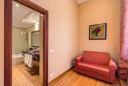 Augusta Lucilla Palace, Room