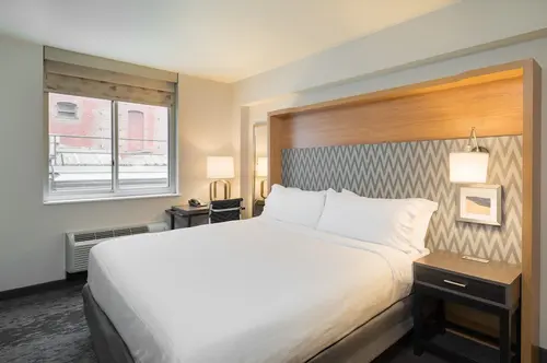 Holiday Inn New York City - Wall Street by IHG, Room