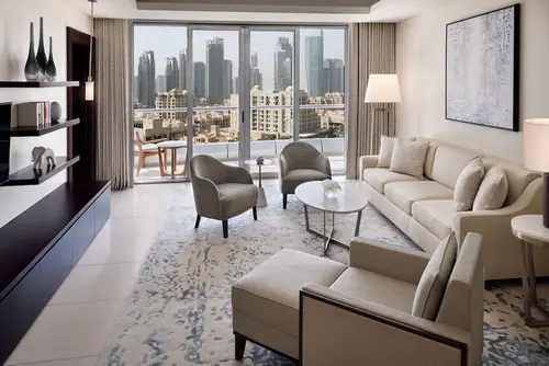 Address Downtown, Room