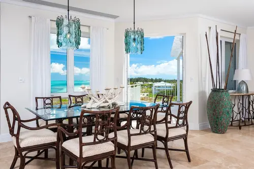 West Bay Club, In-room dining