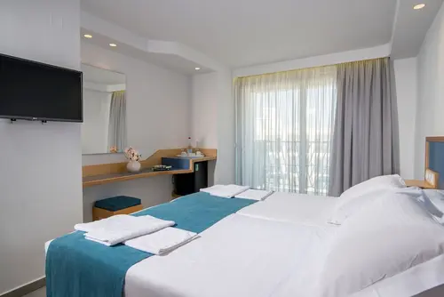Alia Beach Hotel, Room