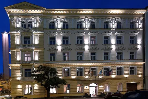 Assenzio, Exterior
