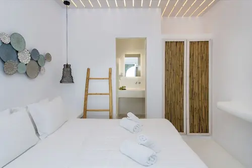 Zefi Hotel & Suites, Room