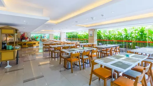 HARRIS Hotel Kuta Galleria - Bali, Restaurant