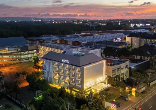 Harris Hotel Kuta Galeria, 