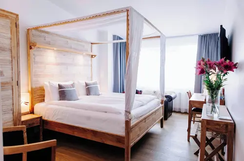 Eyja Guldsmeden Hotel, Primary image