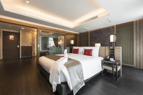 Ramada Plaza by Wyndham Chao Fah, Room