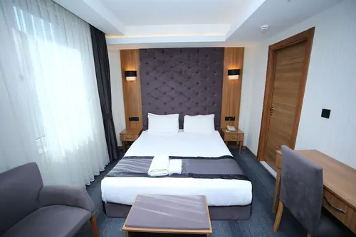 Grand Silay Hotel, 