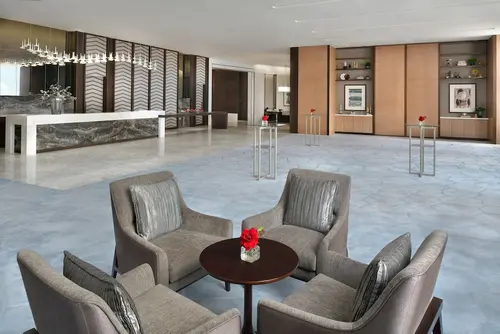 Address Sky View, Downtown Dubai, Lobby sitting area