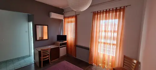 Rooms Lara, Room