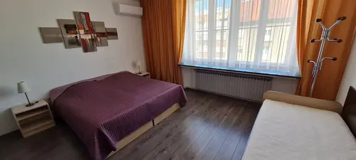 Rooms Lara, Primary image