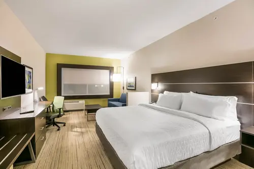 Holiday Inn Express & Suites Jacksonville - Town Center by IHG, Room