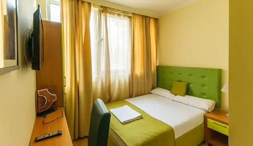 Garden40, Room
