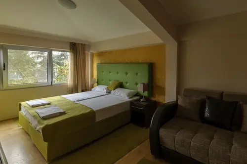 Garden40, Room