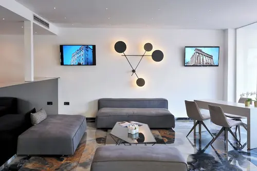 Athenaeum Smart Hotel, Lobby sitting area